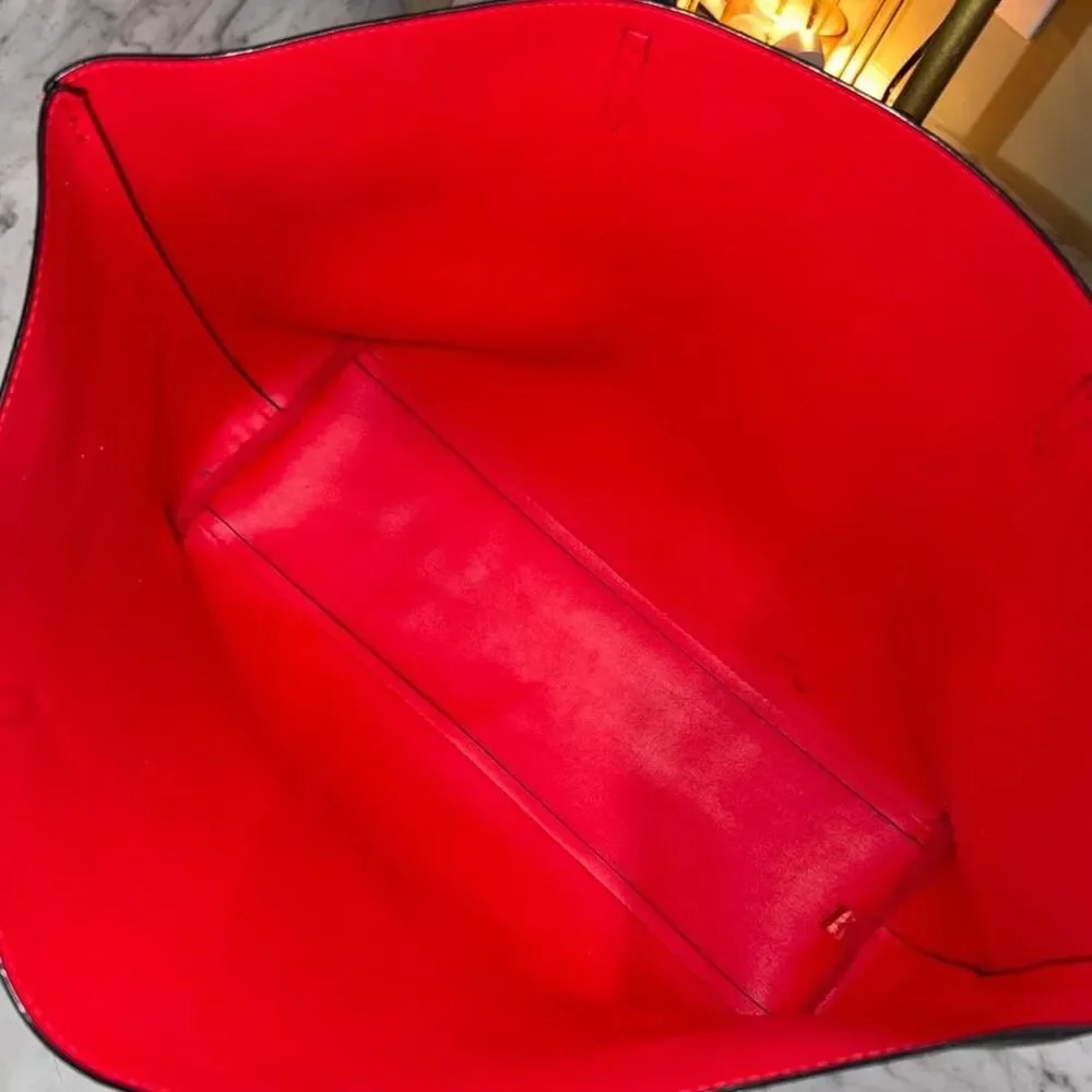 Victoria's Secret Limited Edition 2019 Large Red Floral Rose Tote Bag